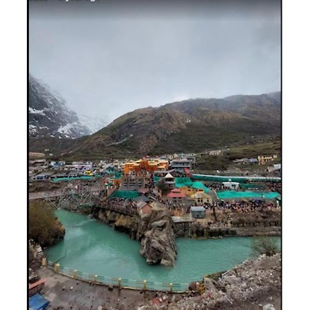 Dayal Guest House, Badrinath Eksteriør bilde